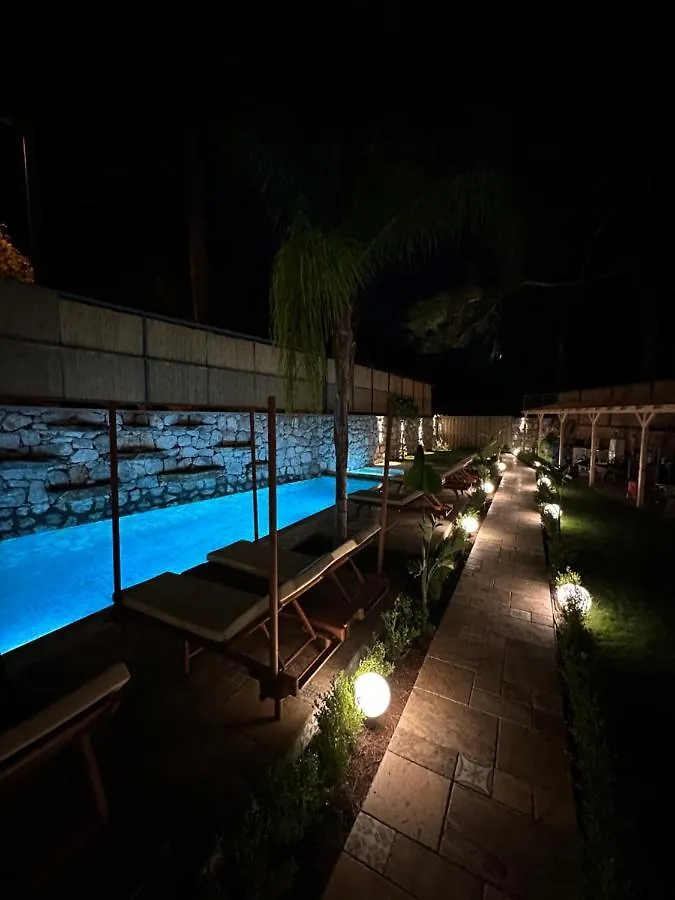 Esmahan Forest And Pool By Zehra Suites Marmaris